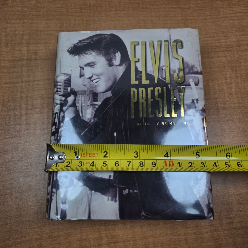 Elvis Presley Unseen Archives Hardcover Book with Pictures 2003 - Picture 8 of 10